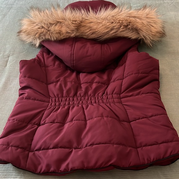 Puffer Vest - Picture 6 of 6